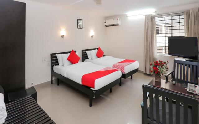 OYO 17278 Hotel Srinivas