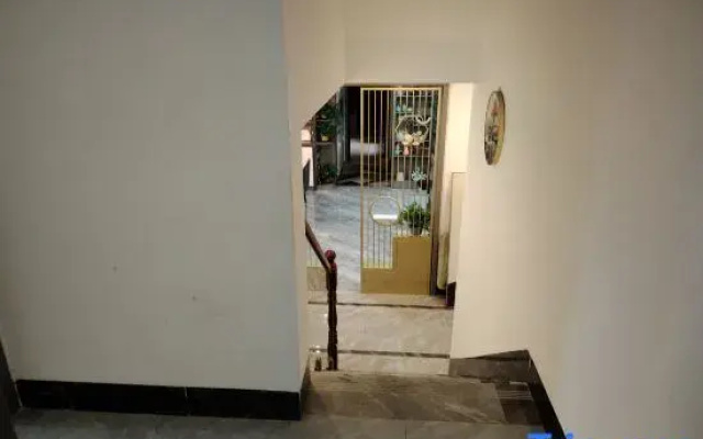 Yikang Homestay (Guoyue Jiuquwan)