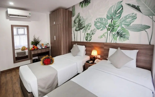 Mega Light Hotel