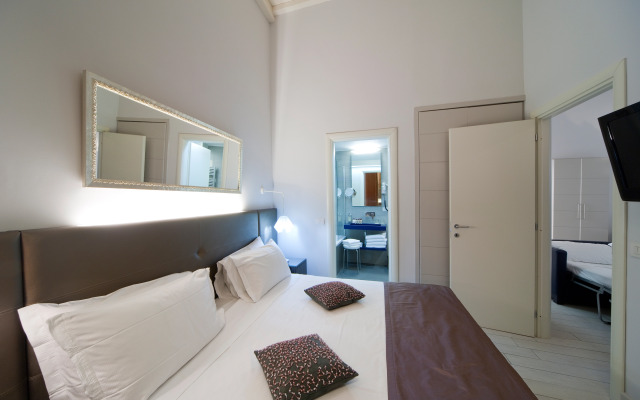 Navona Palace Luxury Inn