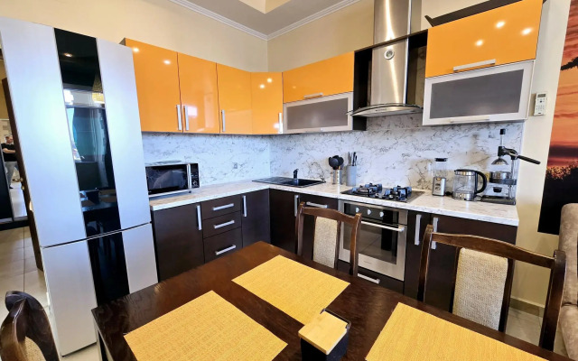 Apartments on Strawberry street 8A