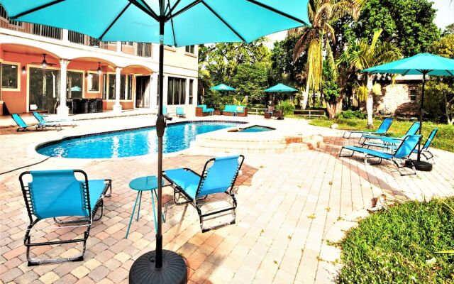 Chateau Paradiso Plantation Mansion villa