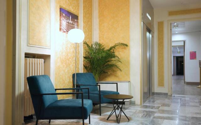 Hotel Busby