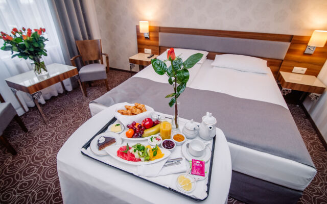 Hotel Lord Warsaw Airport