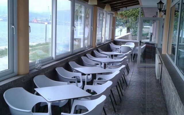 Hotel Playa de Quenxe