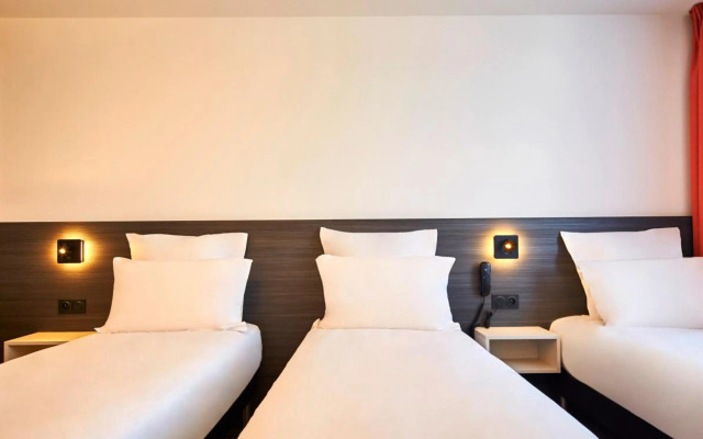 Kyriad Combs-la-ville - Senart