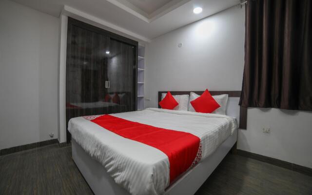 Silver Apartments by OYO Rooms