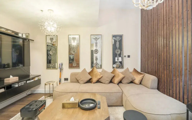 Extravagant Studio Stay for 2 in JVC