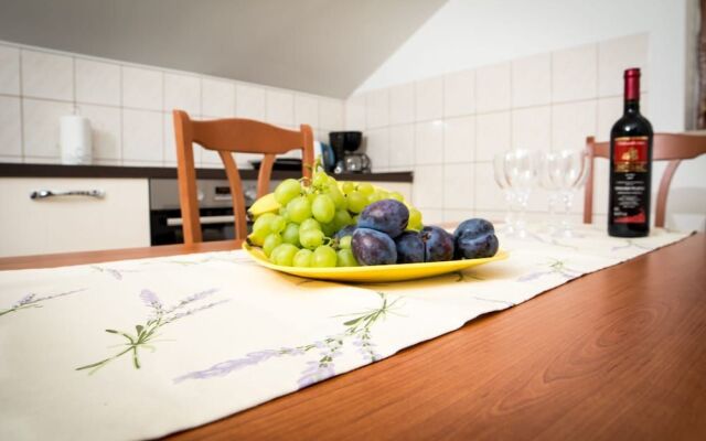 Apartments Bungevilla