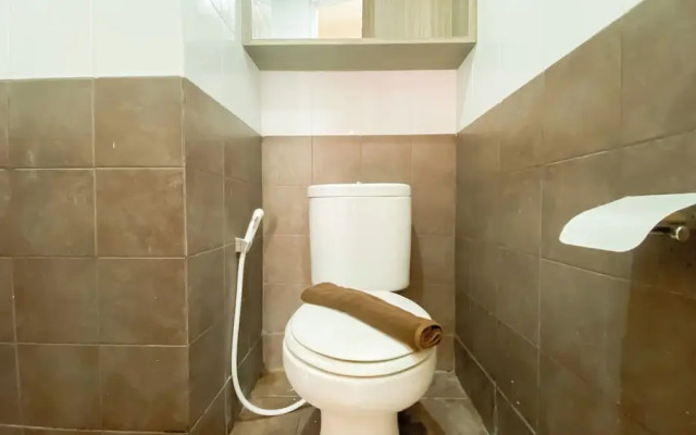 Comfy 2Br Near Mall At Green Pramuka City Apartment