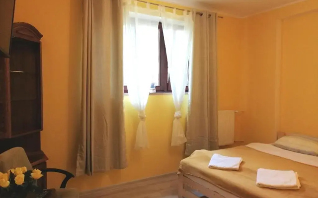 DOM WYPOCZYNKOWY RYBNICKA - Apartamenty