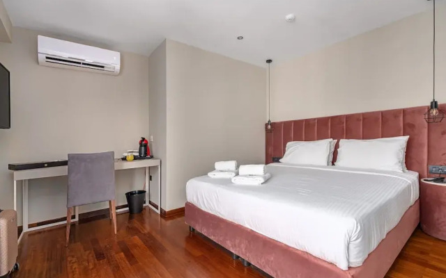 Aeolos Luxury Suites