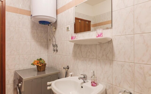 Nice Home in Medulin With Wifi and 3 Bedrooms