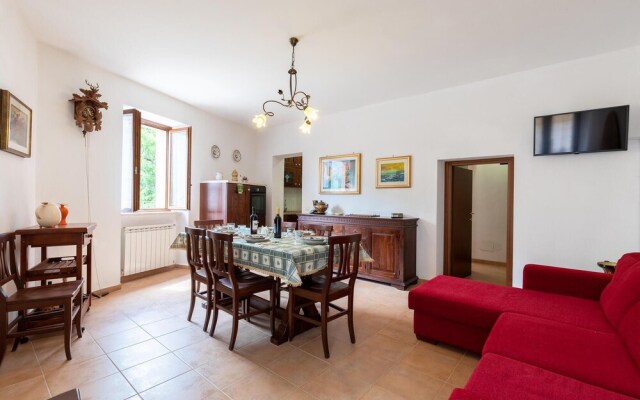 Beautiful Home in Fabriano With 5 Bedrooms and Wifi