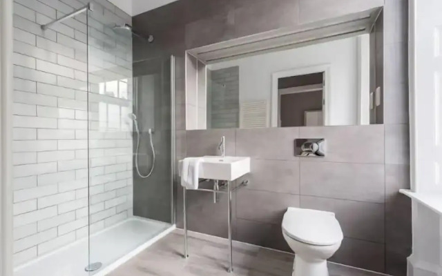 JOIVY Torphichen Street 5 Star Luxury Apartment