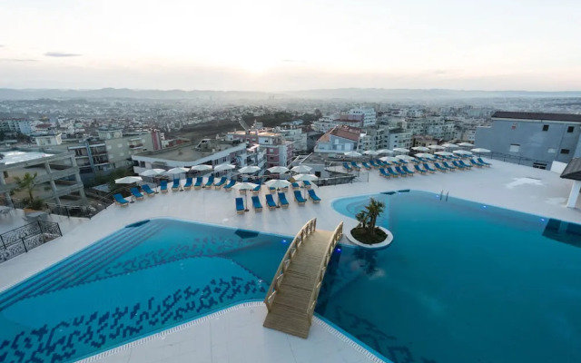 Château Linza Resort