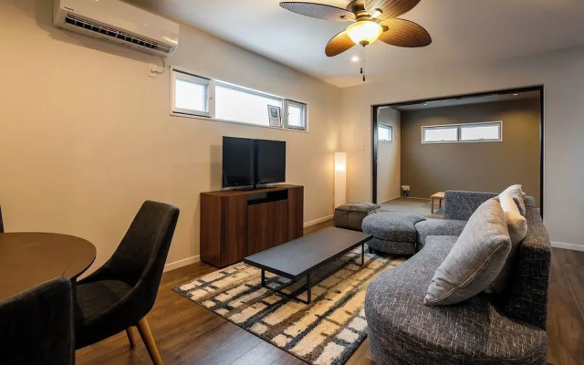 Tsukasa Condo Chatan Araha