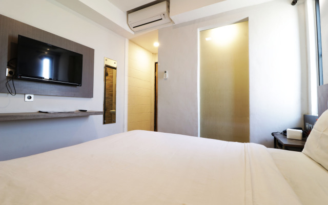 Hotel Sanrina Makassar