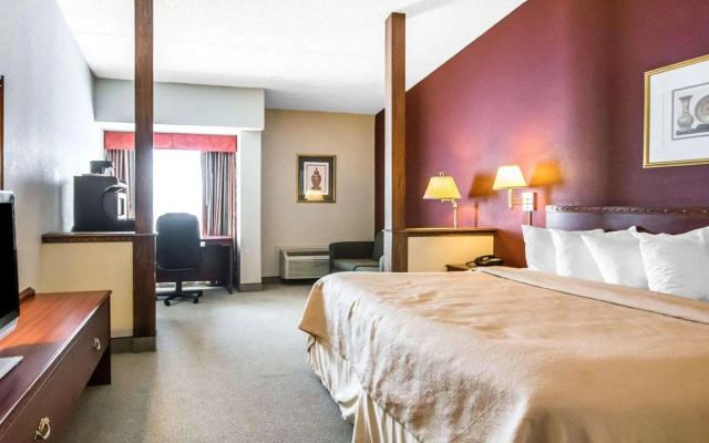 Quality Inn & Suites Elizabethtown