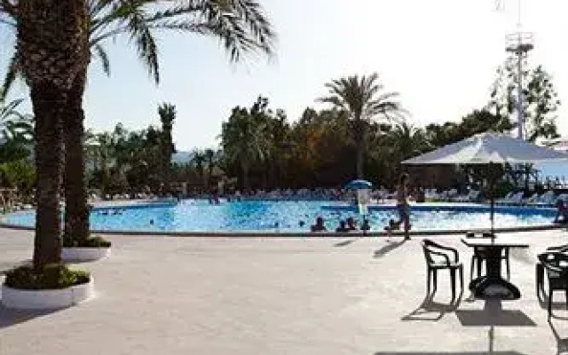 Tindari Resort & Marina Beach