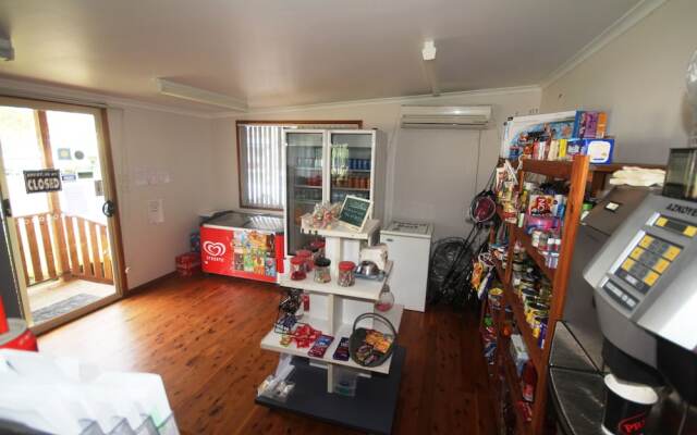 Amaroo Resort