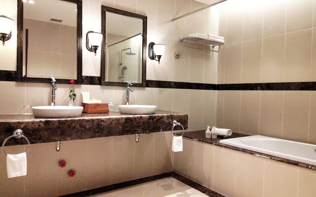 Sunrise Nha Trang Beach Hotel & Spa