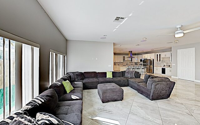 New Listing! Sumptuous Near Beach W/ Pool 3 Bedroom Home