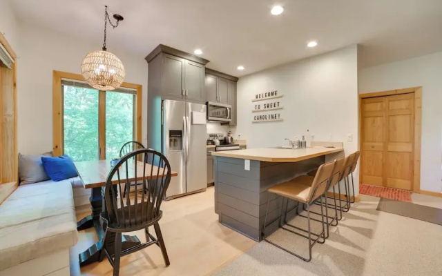 Modern Bellaire Condo: Pool Access, Near Skiing!