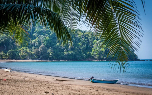 Playa de Oro Lodge