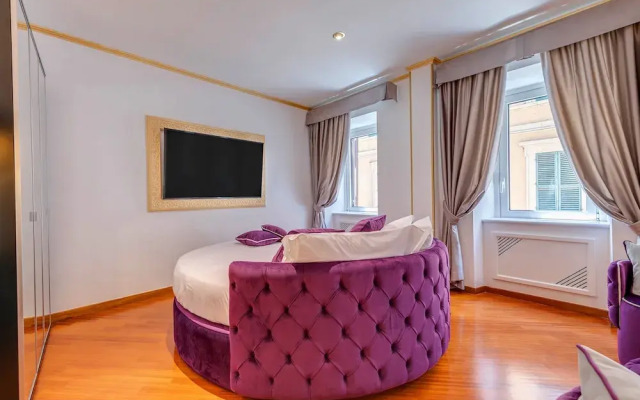 Trevi Fountain Luxury Home