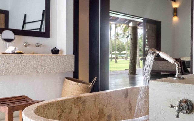 Sira Beach House