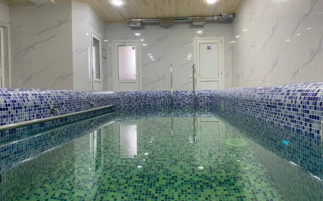 Hotel KONUS