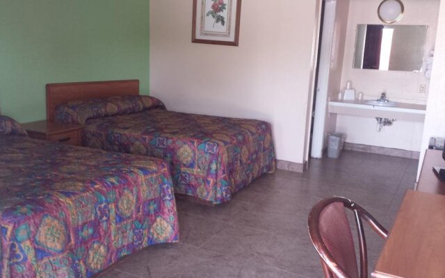 Budget Inn By OYO Edinburg Hwy 281