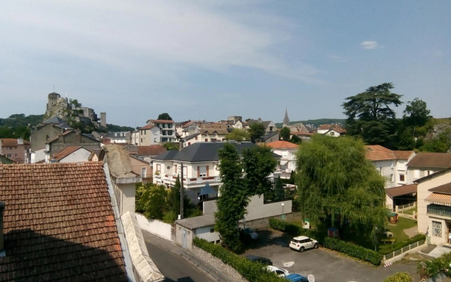 Hôtel De La Vallée