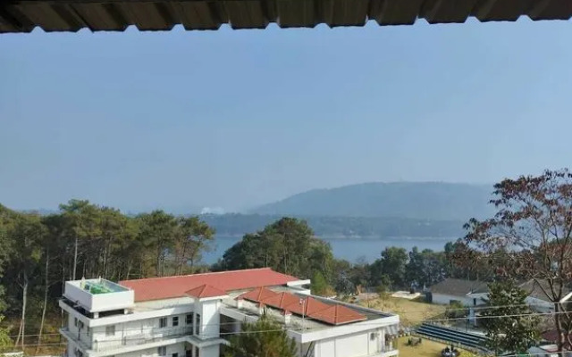 La Nicholas Dei Da Kine Resort