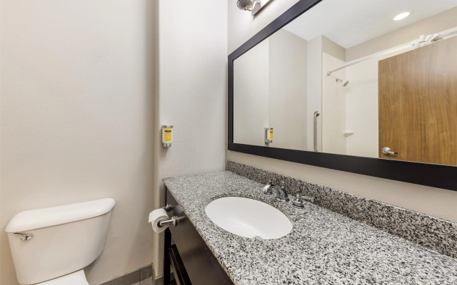 Best Western Plus Sand Bass Inn & Suites