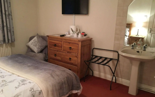 Bridge Farm Hotel