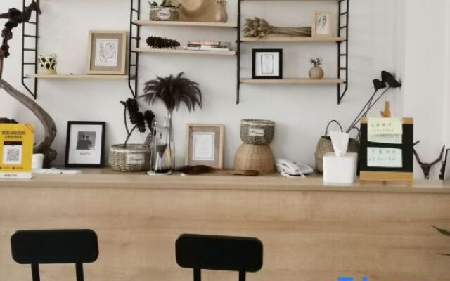 Weijianshan Guesthouse