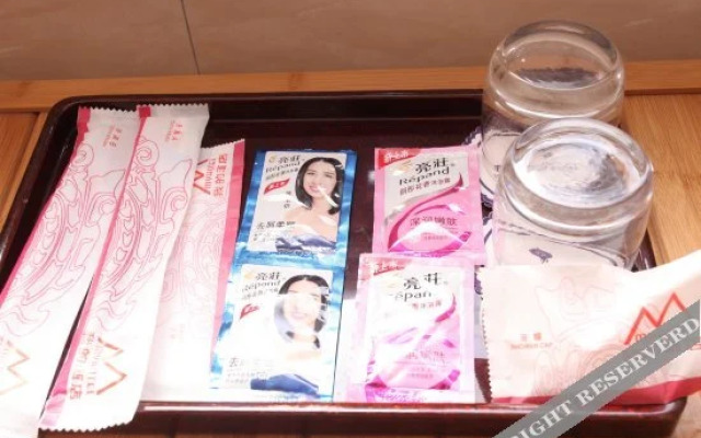 Wode Hotel Chengdu Dufu Caotang
