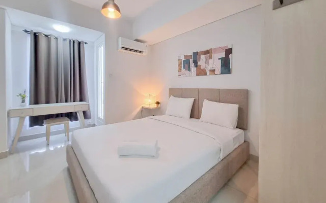 Comfortable And Homey Studio Room At Barsa City Apartment