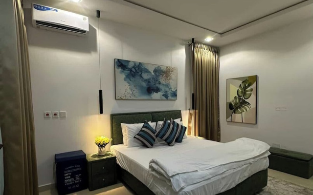 Noble Lite Suites