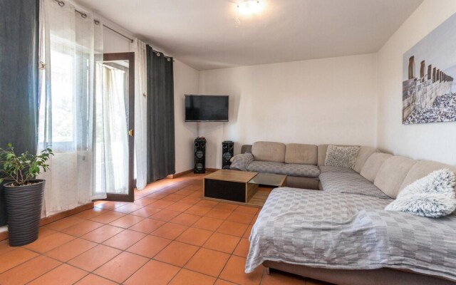 Awesome Home in Sukosan With 4 Bedrooms and Wifi