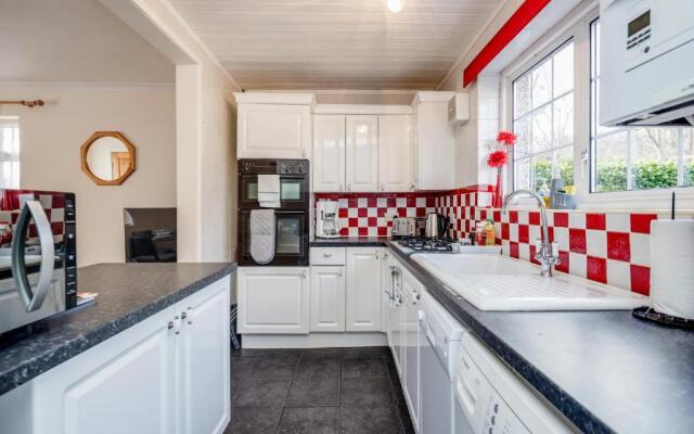 MPL Apartments - Woodside House by Harry Potter Studios