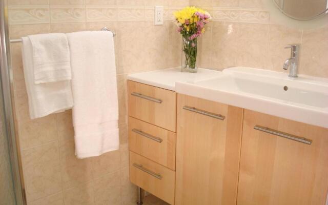 Bowers House Bed and Breakfast