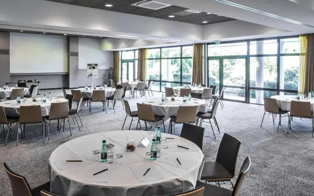 Mercure Toulouse Aeroport Golf de Seilh