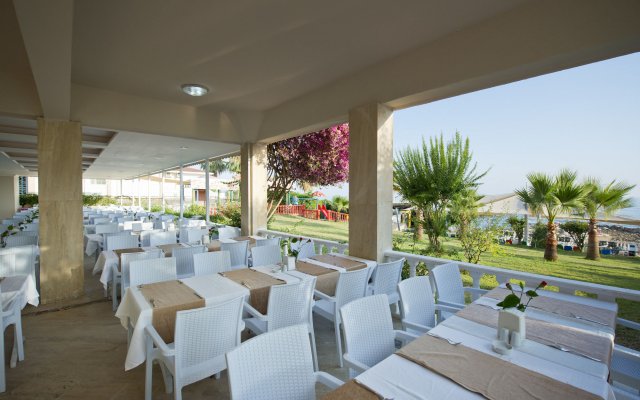 Pyxis Point Hotel - All Inclusive