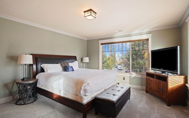 Craftsman-style Awbrey Home features Gas BBQ by RedAwning