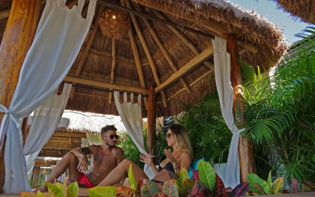 Naay Tulum Curamoria Collection