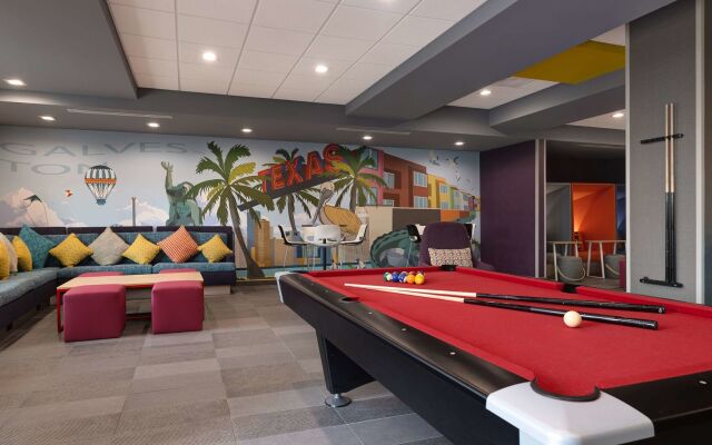 TRU BY Hilton Galveston