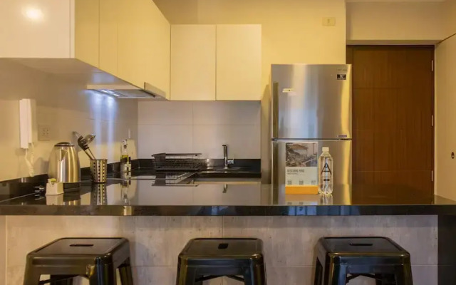 w Exceptional 1BR w Balcony in San Isidro